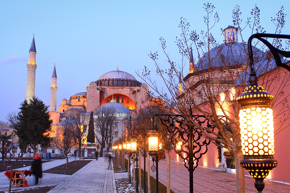 В Турции запретили развлекательные программы в отелях на Новый год