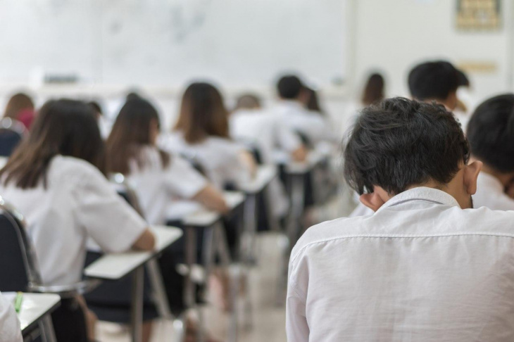 В этом году узбекские школьники не останутся без экзаменов 