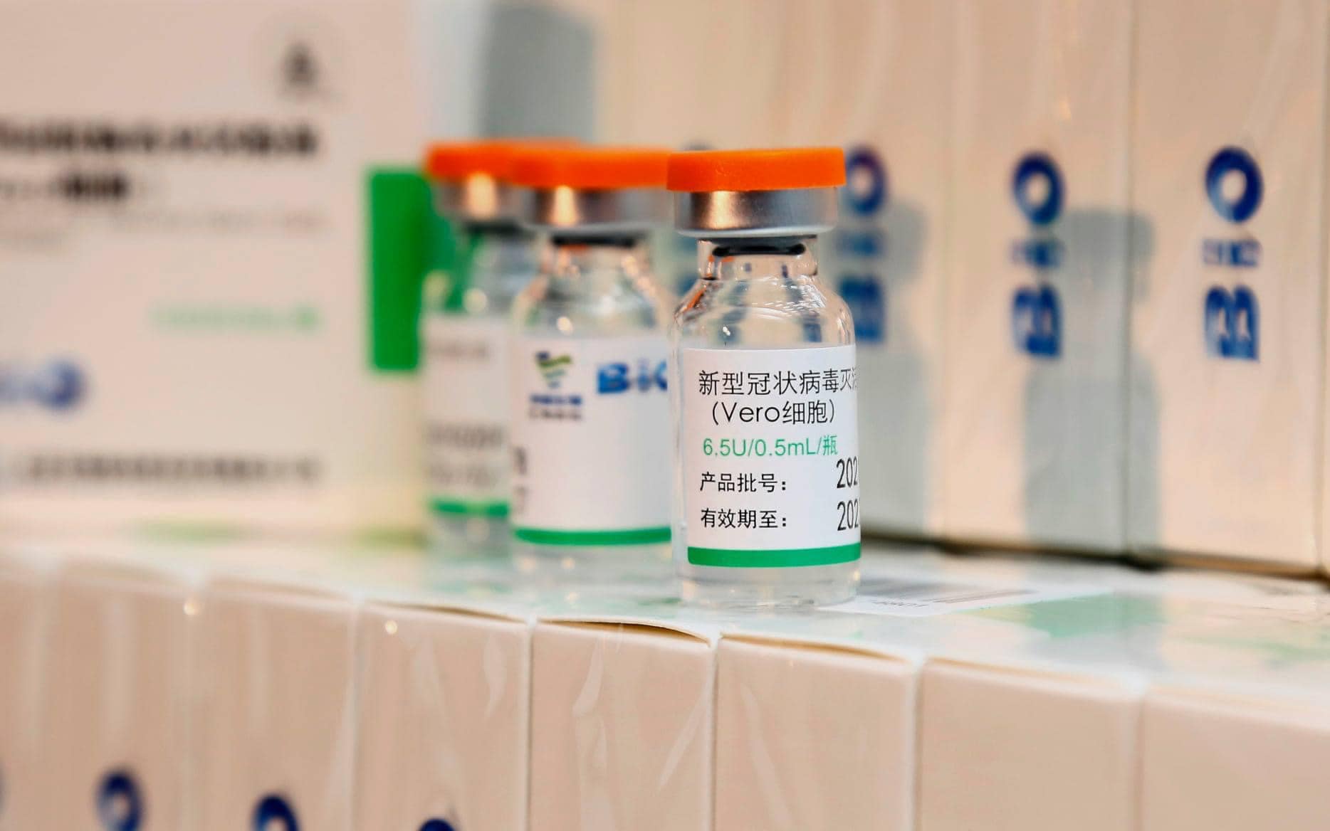 Китайская вакцина вызывает слабую иммунную реакцию на один из штаммов коронавируса