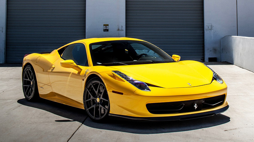 Ferrari также отзывает свои автомобили: причина не такая, как у Tesla