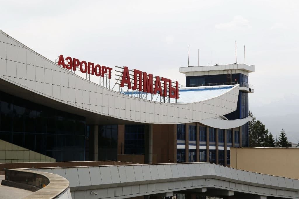 Аэропорт Алматы вновь заработает с 13 января