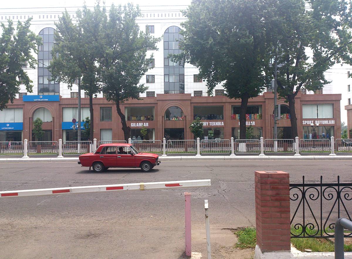 На проспекте Навои в Ташкенте снизили допустимую скорость движения