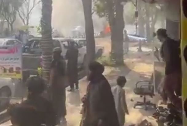 В Кабуле устроили теракт в мечети после пятничной молитвы — видео