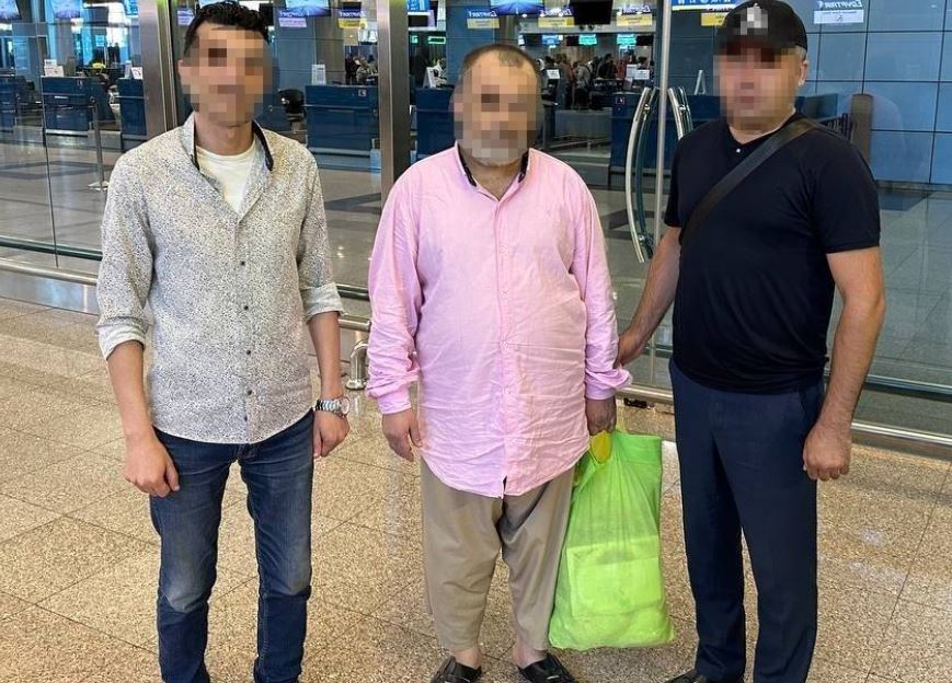Из Египта в Узбекистан доставили мужчину, разыскиваемого за пропаганду экстремизма