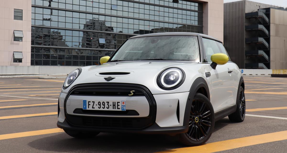 MINI Cooper заметили на тестовых испытаниях в кузове купе и кабриолет