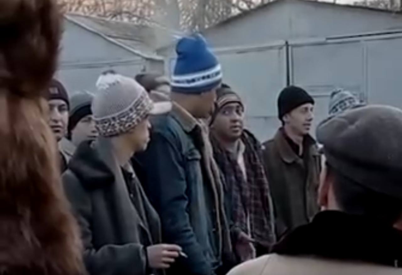 Появились новые видео со съемок пародии на «Слово пацана»
