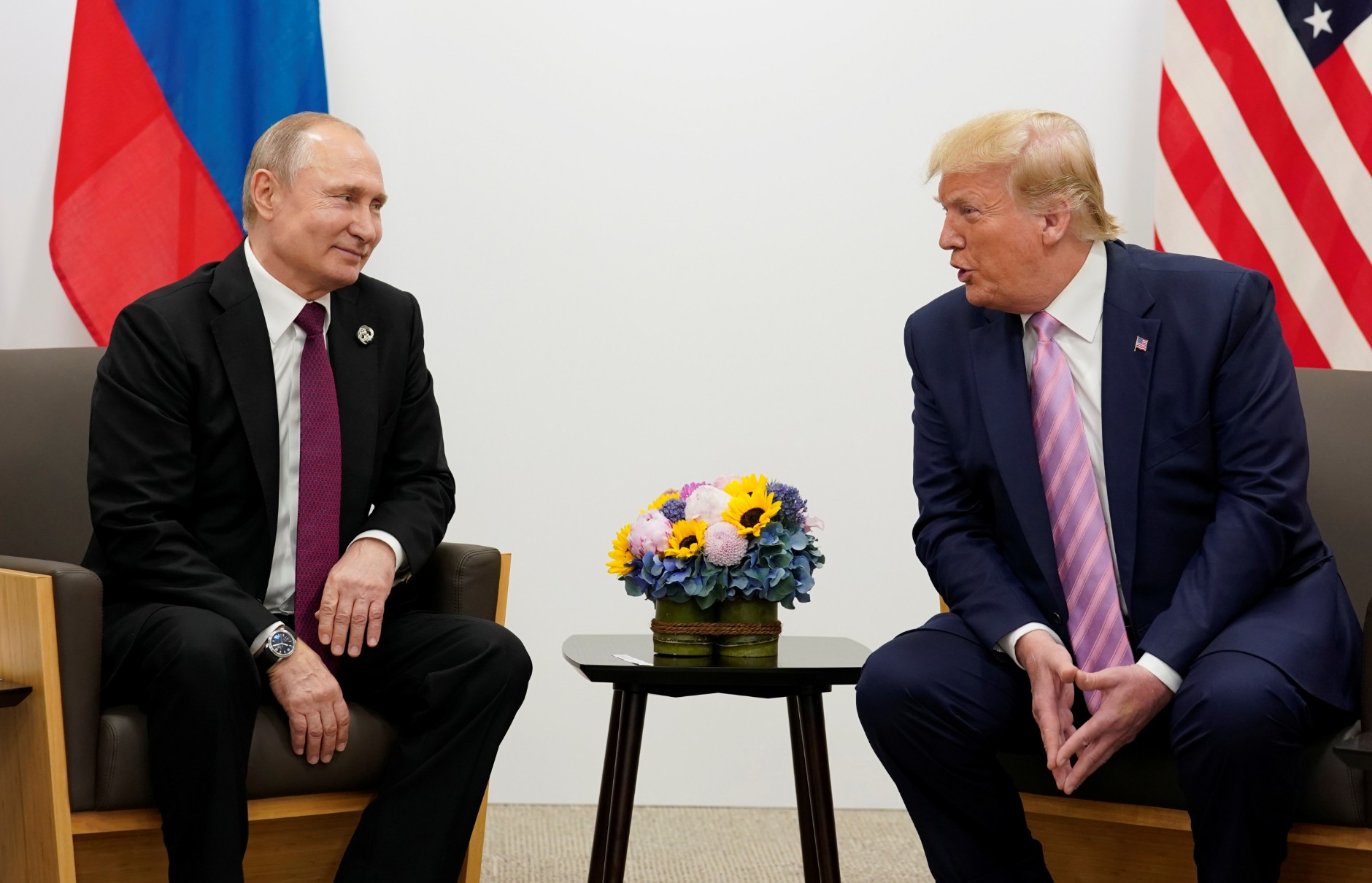 Путин и Трамп провели очередной телефонный разговор