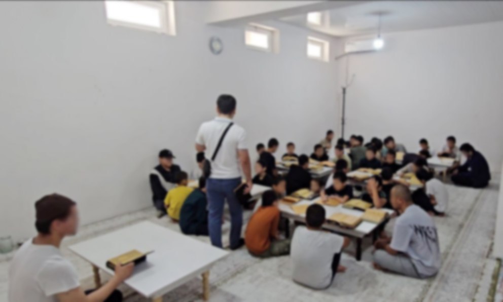 Свыше 40 учеников: под Ташкентом незаконно преподавали религию детям