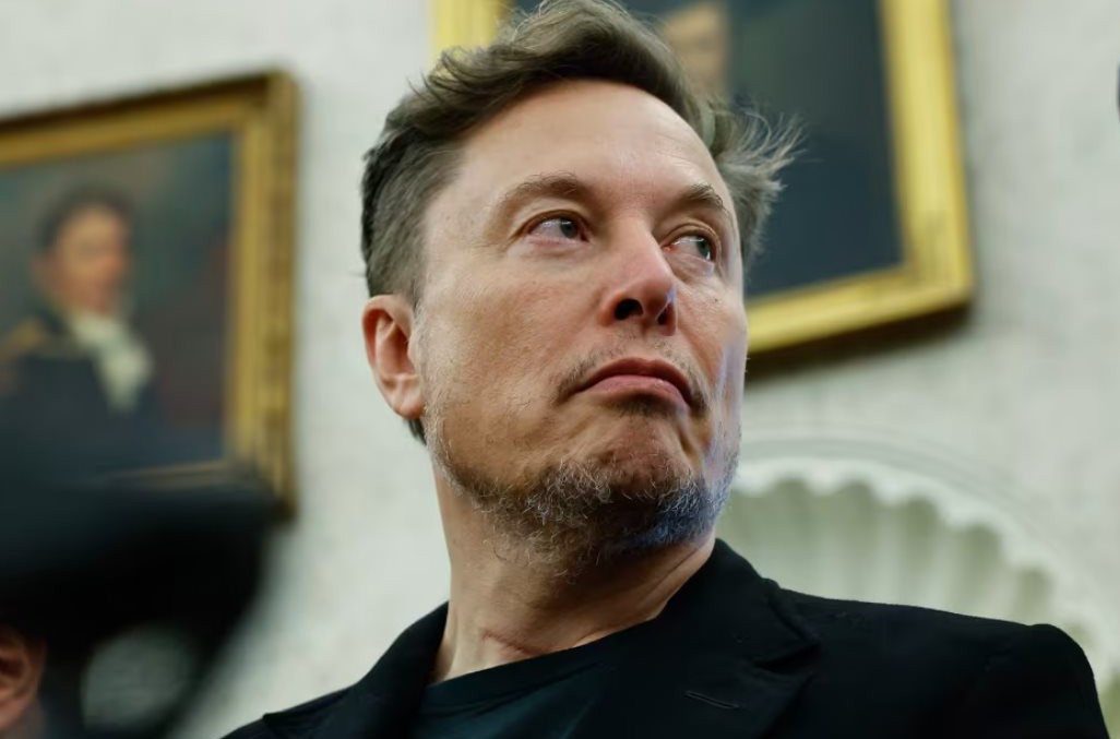 Компания Илона Маска подала в суд на Apple и OpenAI 