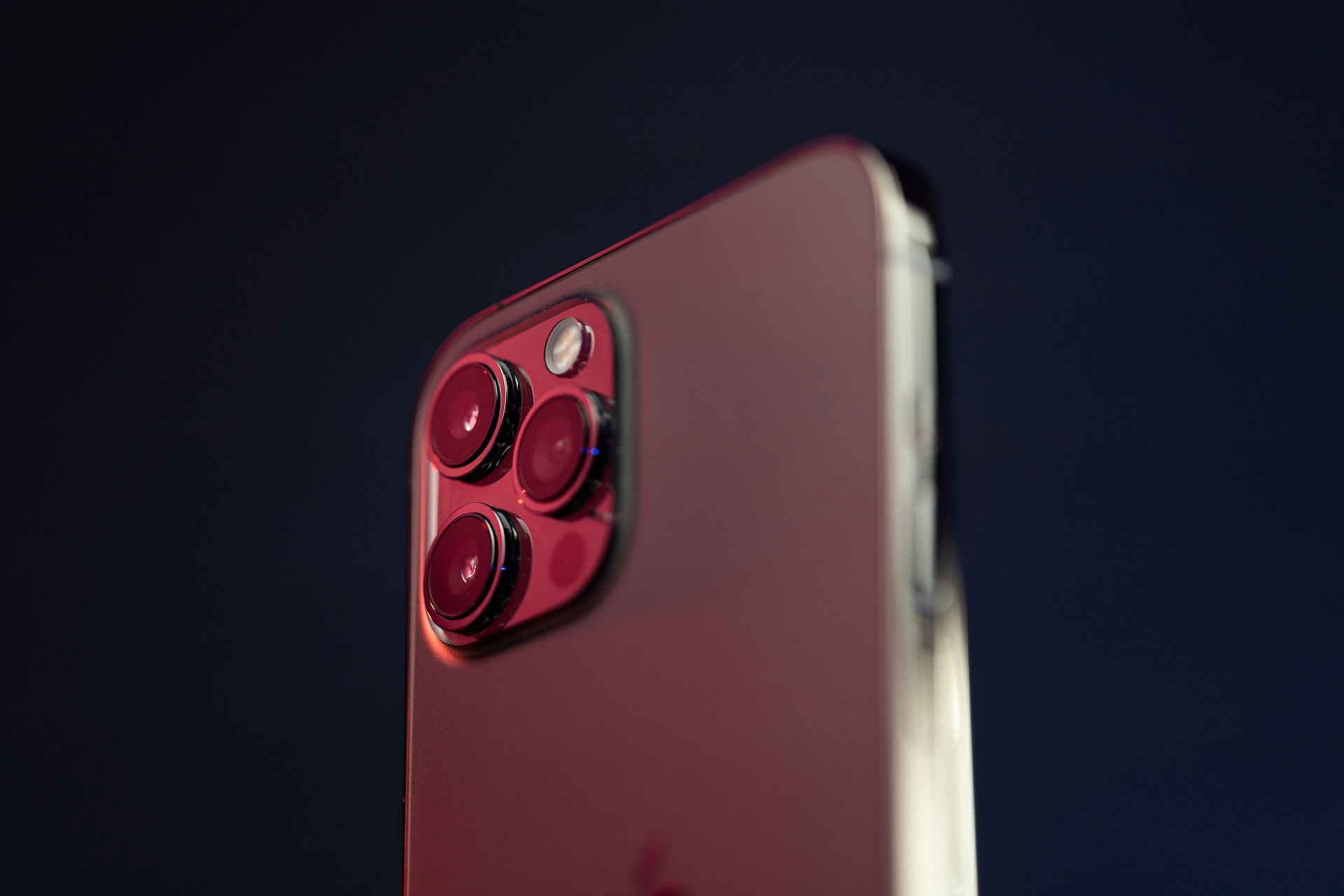 iPhone - последние новости от команды Repost.uz