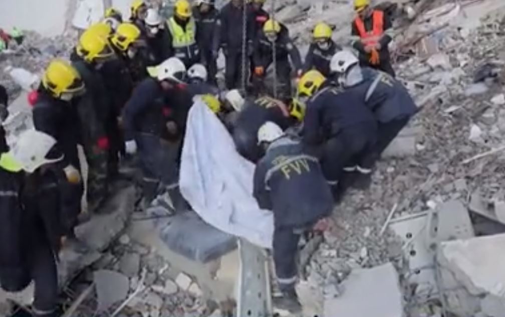 Узбекские спасатели вытащили из-под завалов в Турции более 80 погибших