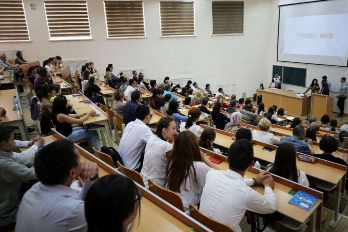 Во всех вузах Узбекистана начнут преподавать основы предпринимательства