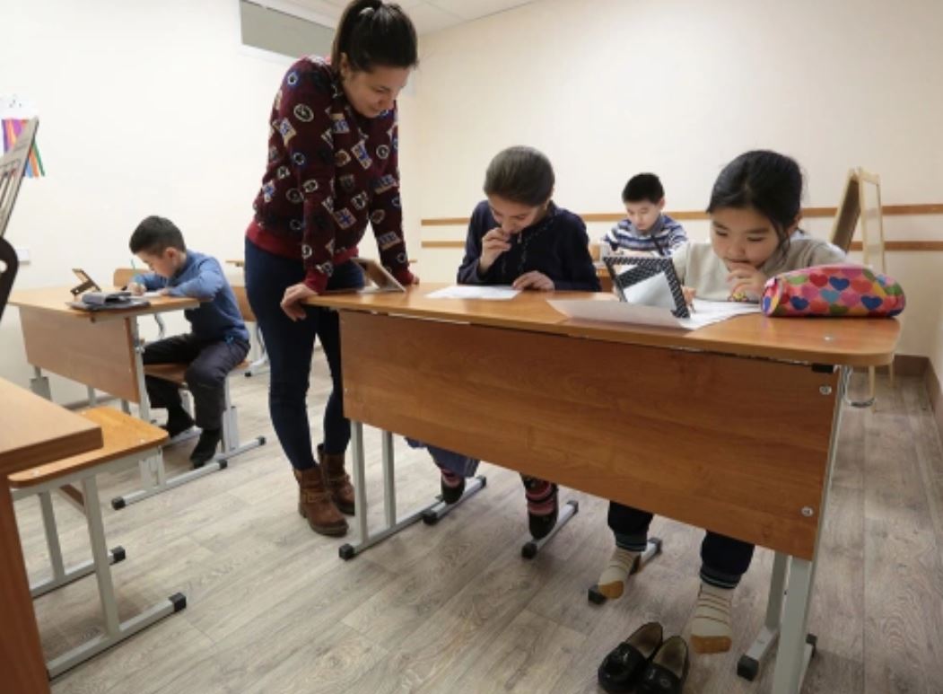 Узбекистан предложил открыть в России школы для детей мигрантов