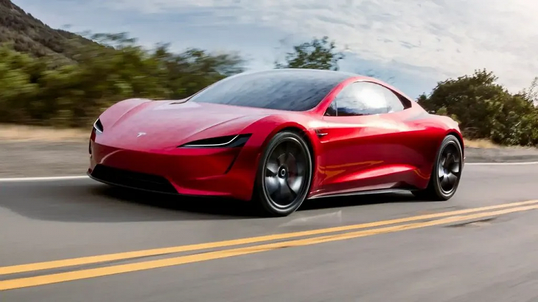 Tesla отложила производство летающего Roadster