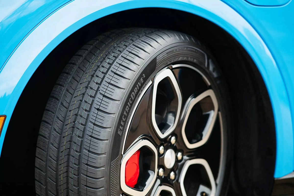 Goodyear выпустил бесшумные шины для электрокаров