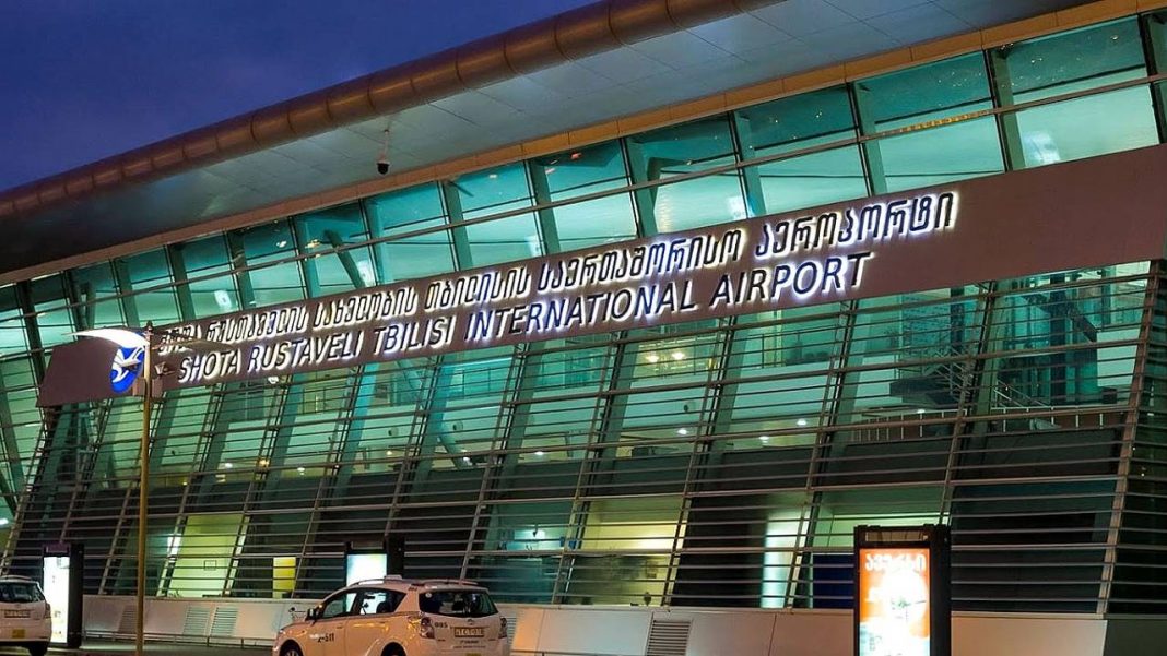 Прибывших в Грузию узбекистанцев обязали иметь статус «зеленого паспорта»