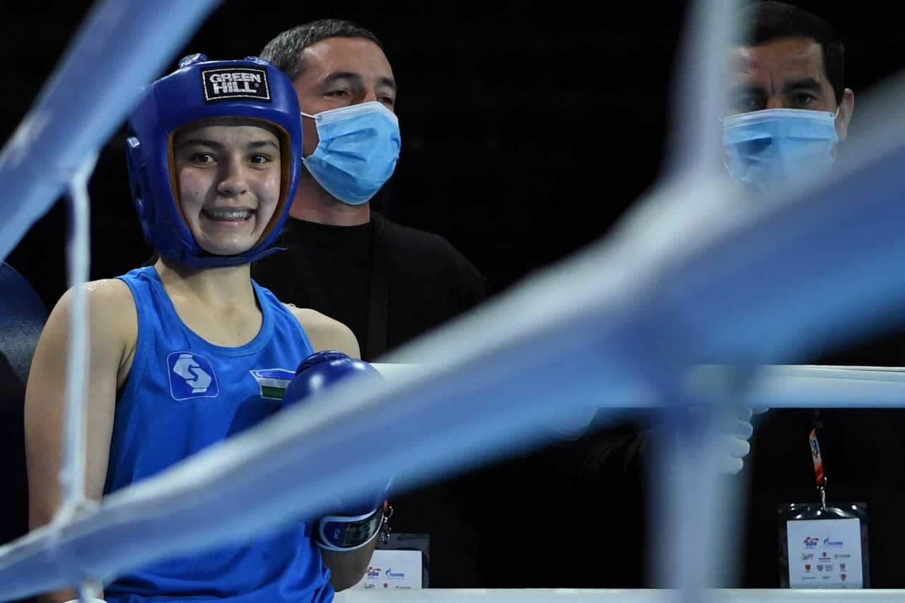 10 боксеров из Узбекистана прошли в полуфинал чемпионата мира