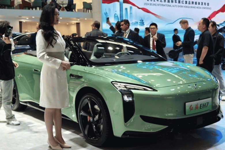 Hongqi презентовал новейший кабриолет EH7