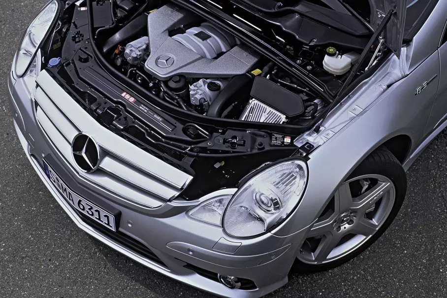 Mercedes-AMG не откажется от своих V8 после 2030 года