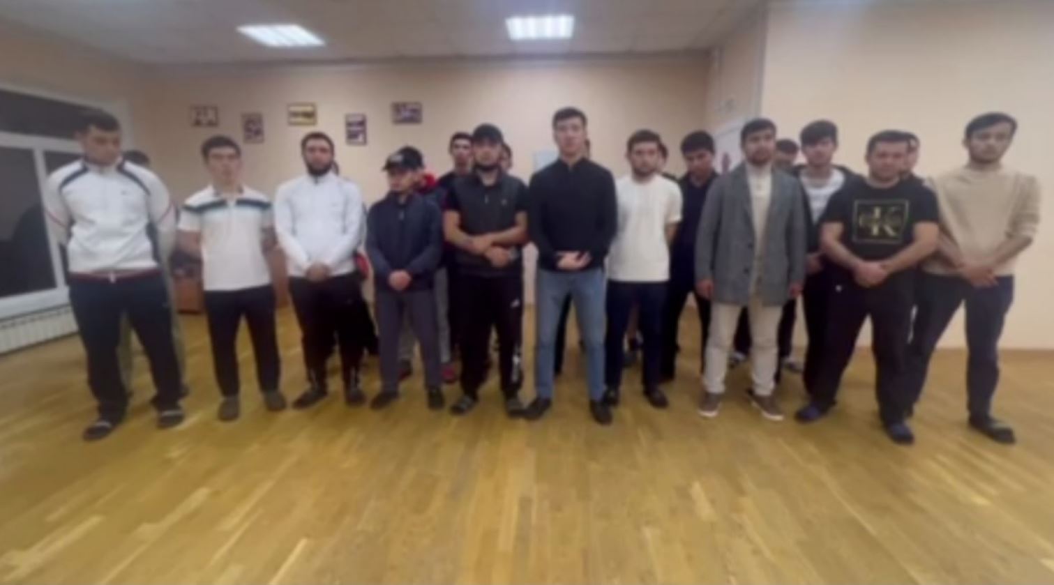 Студенты из Узбекистана обратились к Шавкату Мирзиёеву из-за обстановки в России — видео