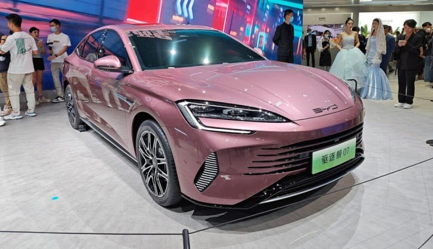 BYD презентовал гибридный Destroyer 07