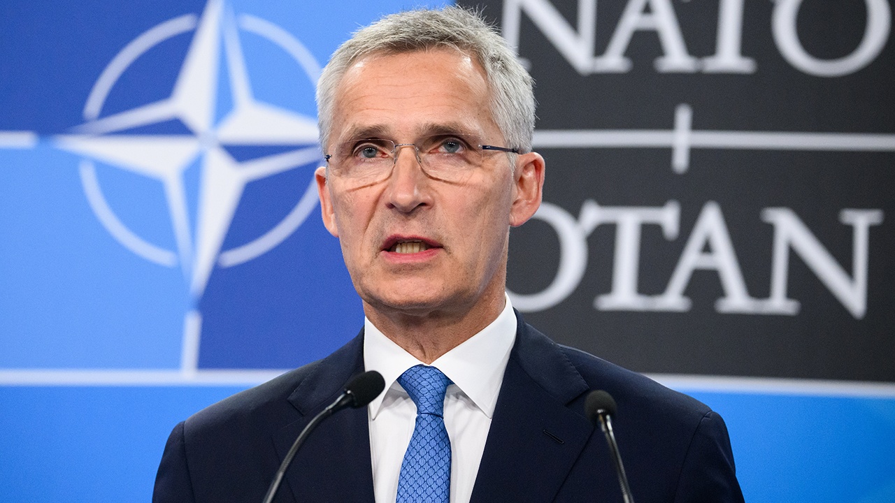 Столтенберг останется на посту генсека НАТО еще на год 