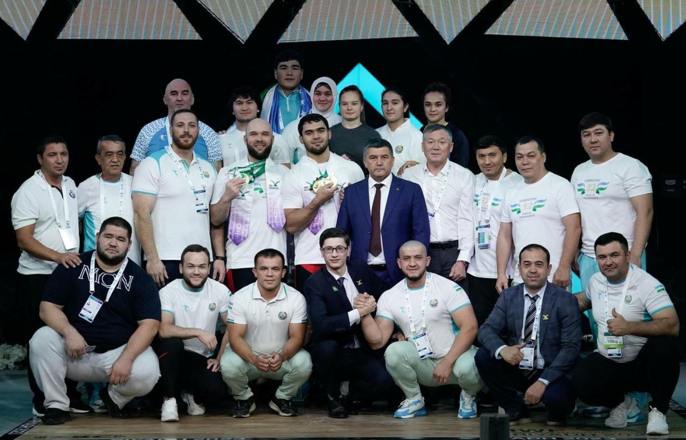 Узбекские тяжелоатлеты завершили ЧМ с семью медалями