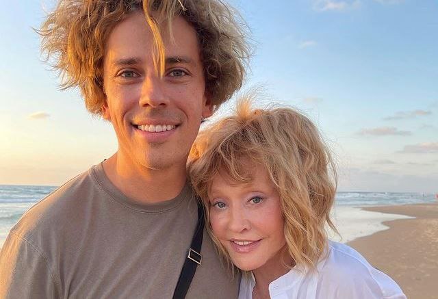 «Выглядит все хуже и хуже». Сеть обсуждает резко похудевшую Аллу Пугачеву