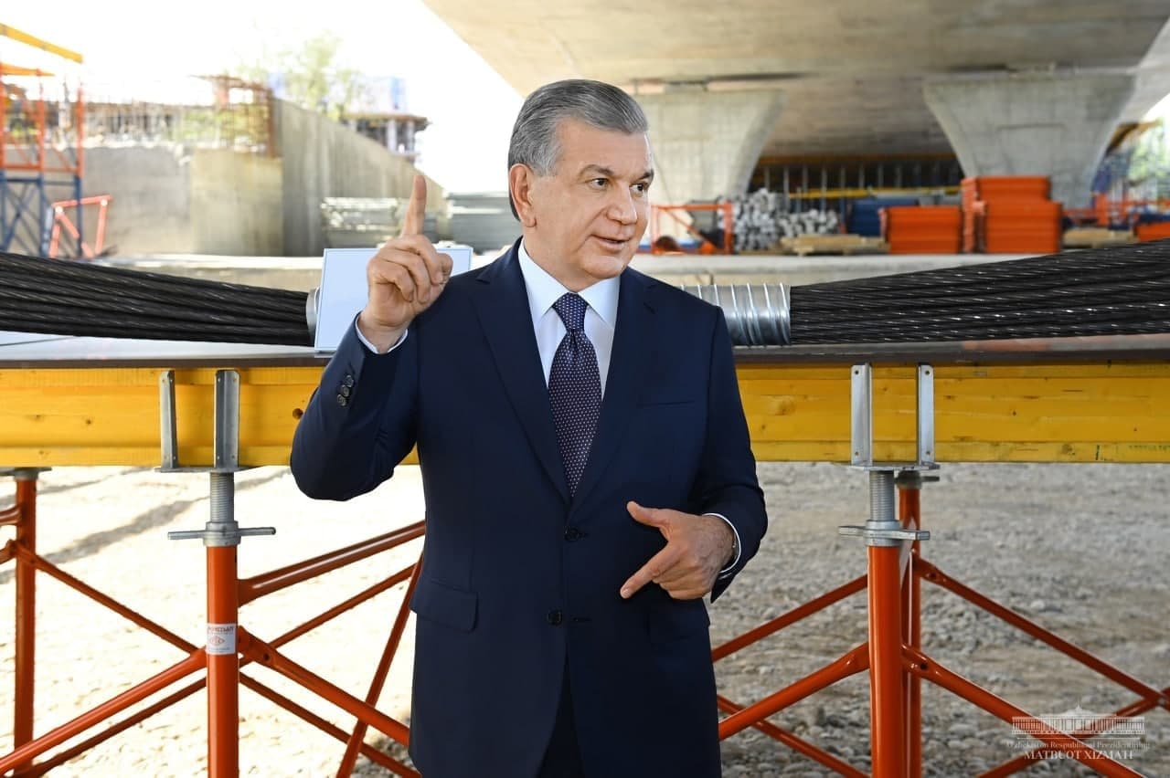 «С прицелом на будущее мы построим мосты еще во многих местах», — Шавкат Мирзиёев посетил Сергелийский район столицы