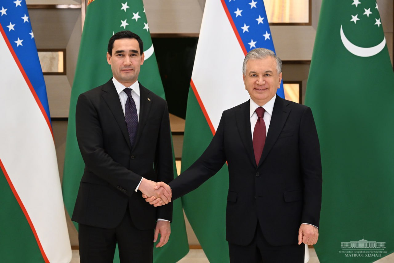 Президент Узбекистана принял глав Туркменистана и Азербайджана