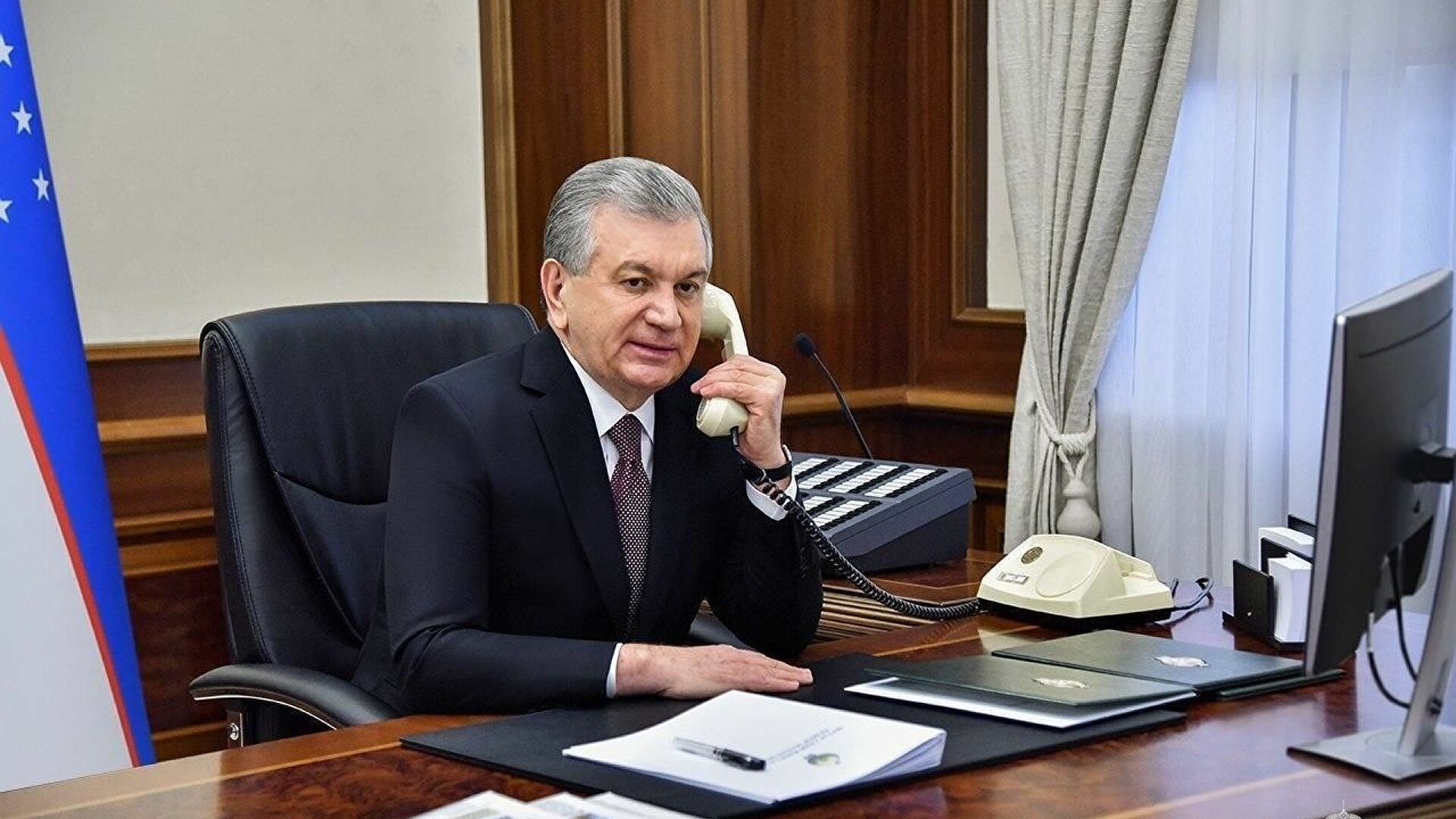 Нурсултан Назарбаев и президент Туркменистана поздравили Шавката Мирзиёева с переизбранием на пост президента