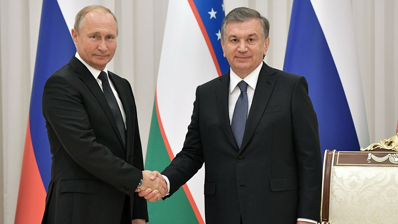 Мирзиёев и Путин поддержали меры по восстановлению спокойствия в Казахстане