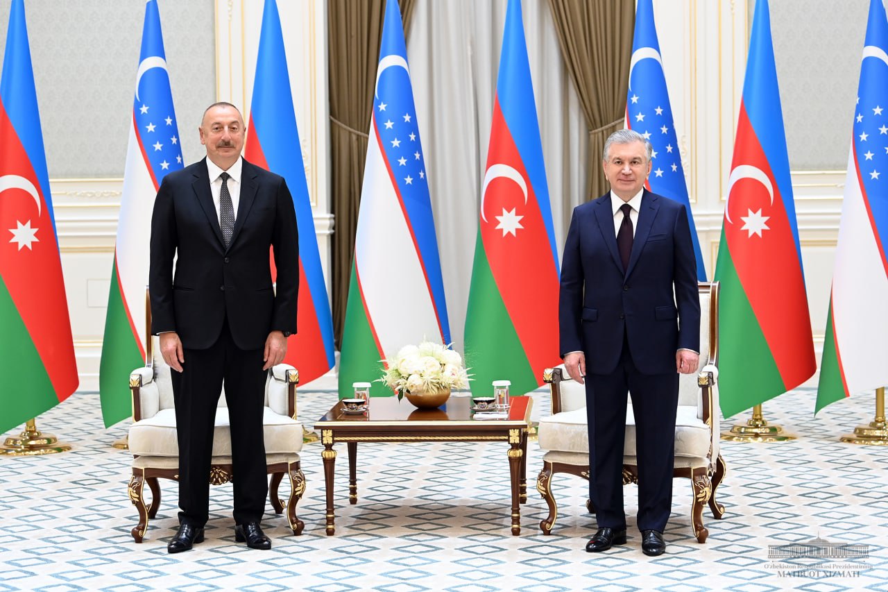 Президенты Узбекистана и Азербайджана провели переговоры