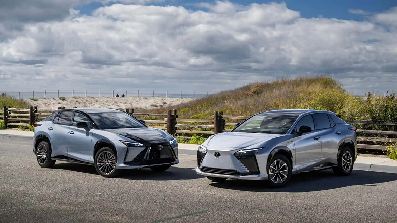 Lexus презентовал новый RZ