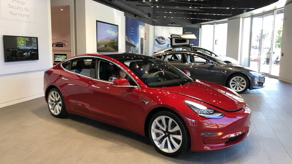 Tesla продала больше миллиона автомобилей Model 3 во всём мире