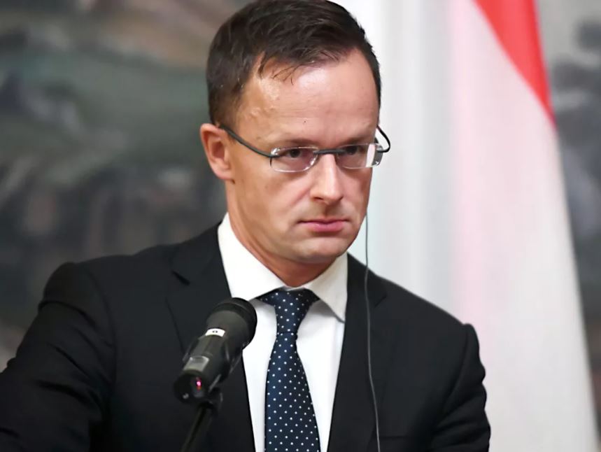 Глава МИД Венгрии заявил, что НАТО готовится к войне с Россией