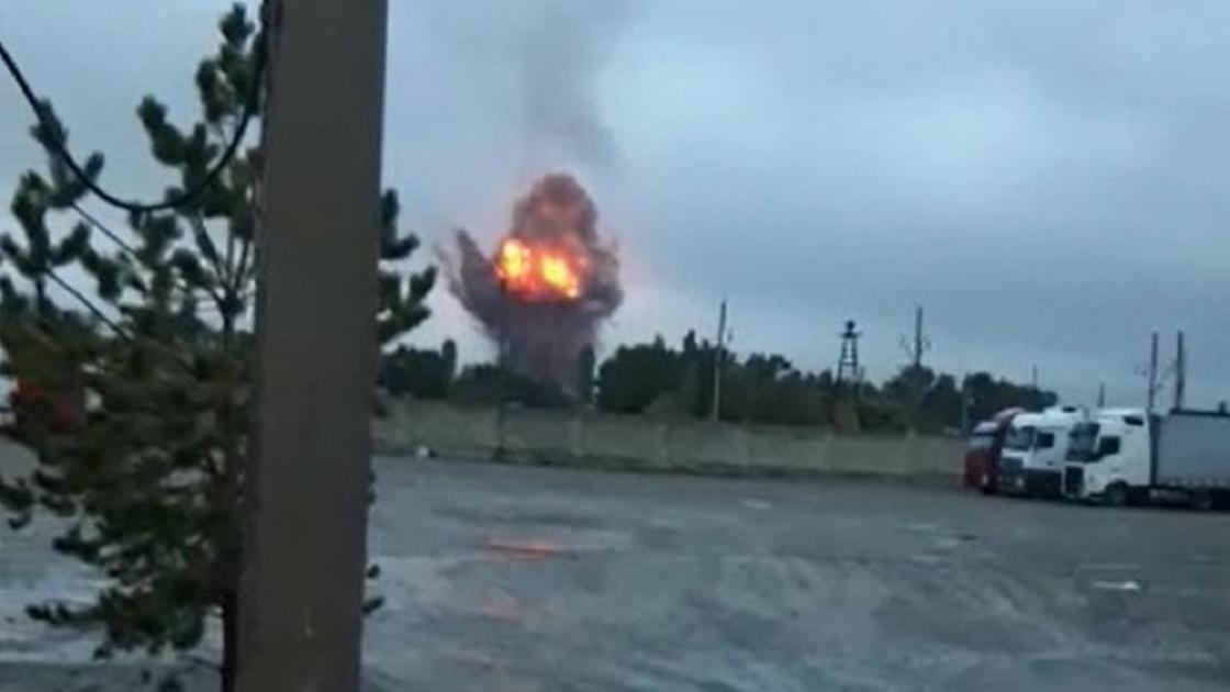 В Казахстане произошел новый взрыв на складе боеприпасов - видео