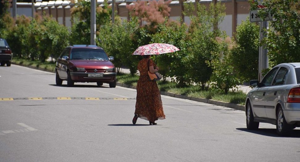 Узбекистанцам пообещали аномальную жару на этой неделе