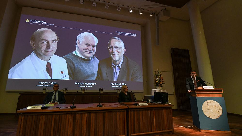 Стали известны имена лауреатов Нобелевской премии по физике — 2021
