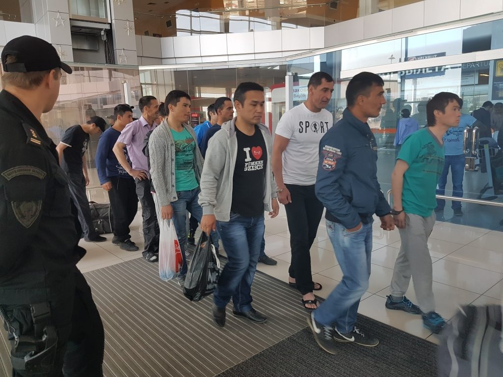 Обнародовано число узбекистанцев отправившихся на заработки за границу с начала года