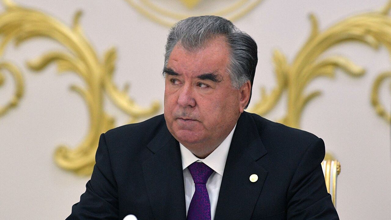Президент Таджикистана предложил разом амнистировать 16 000 человек<br>