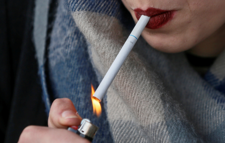 В Минздраве рассказали, что курение вызывает психические расстройства