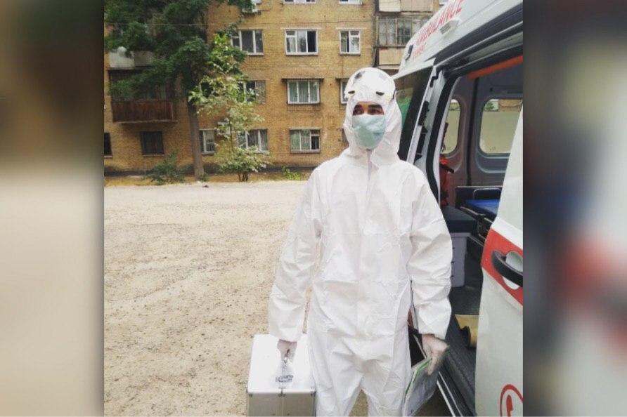 «Не получили ни копейки» — узбекский фельдшер рассказал, как сейчас работают сотрудники скорой помощи и почему они могут опоздать