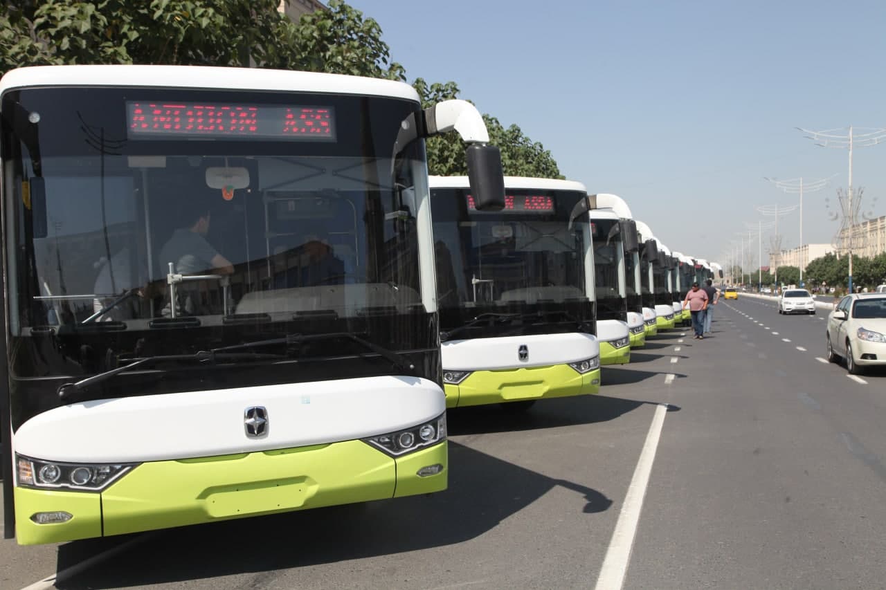 В Андижане начали курсировать новые автобусы