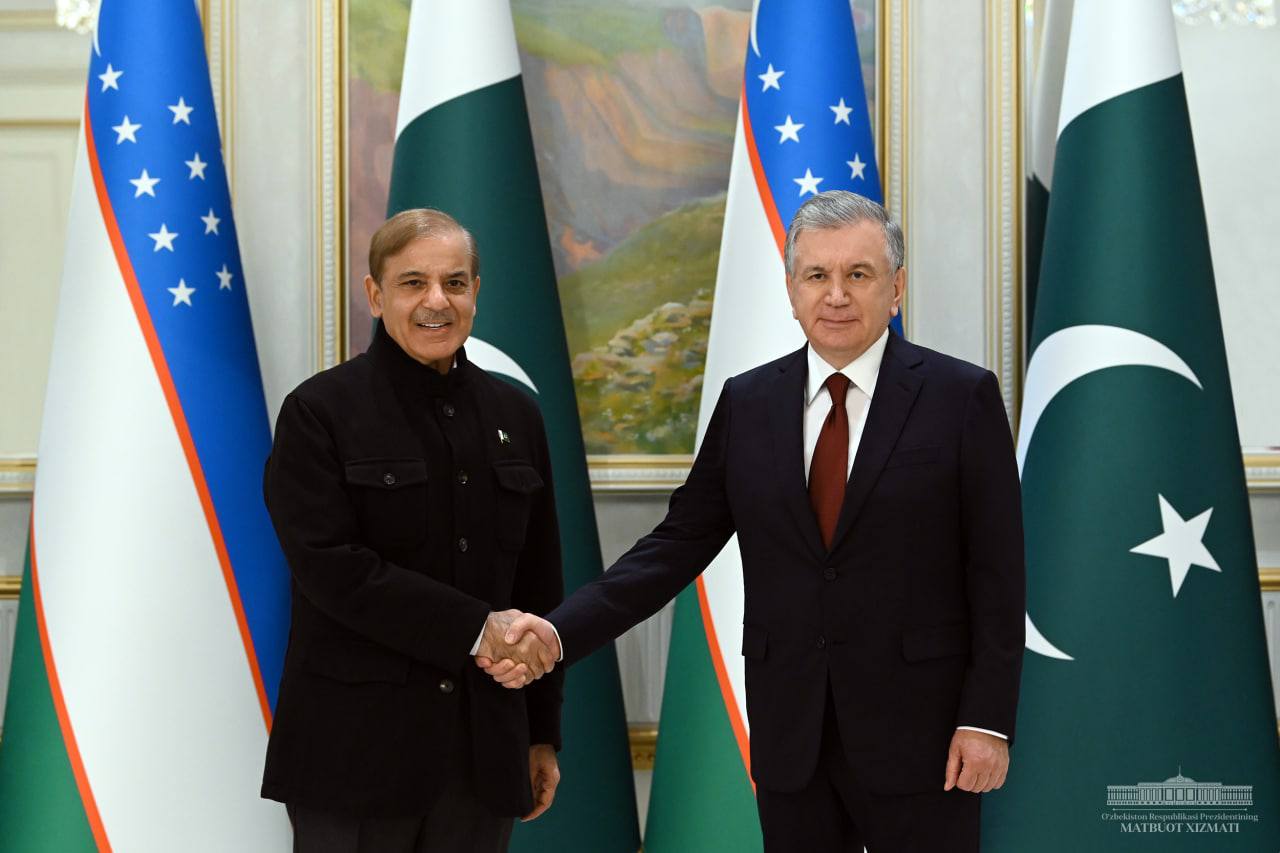 Узбекистан и Пакистан рассмотрели ход реализации Трансафганской железной дороги