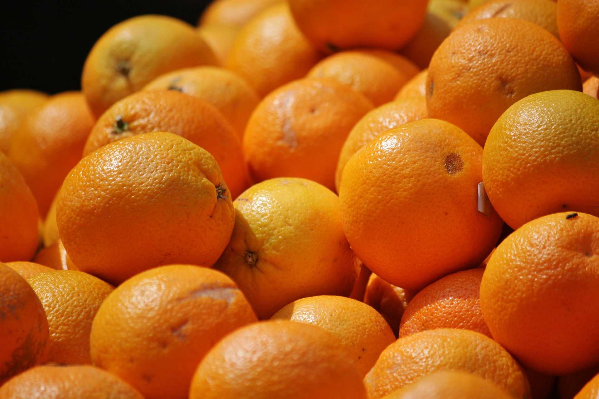 Эксперты зафиксировали резкое падение цен на апельсины в Узбекистане
