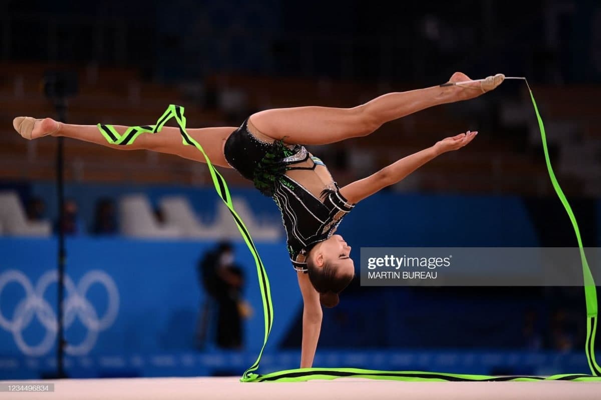Представительница сборной Узбекистана по художественной гимнастике завершила участие на Олимпиаде