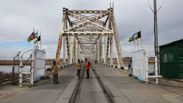МИД: Основная часть граждан Афганистана, скопившихся на афганской части моста, самостоятельно покинула мост