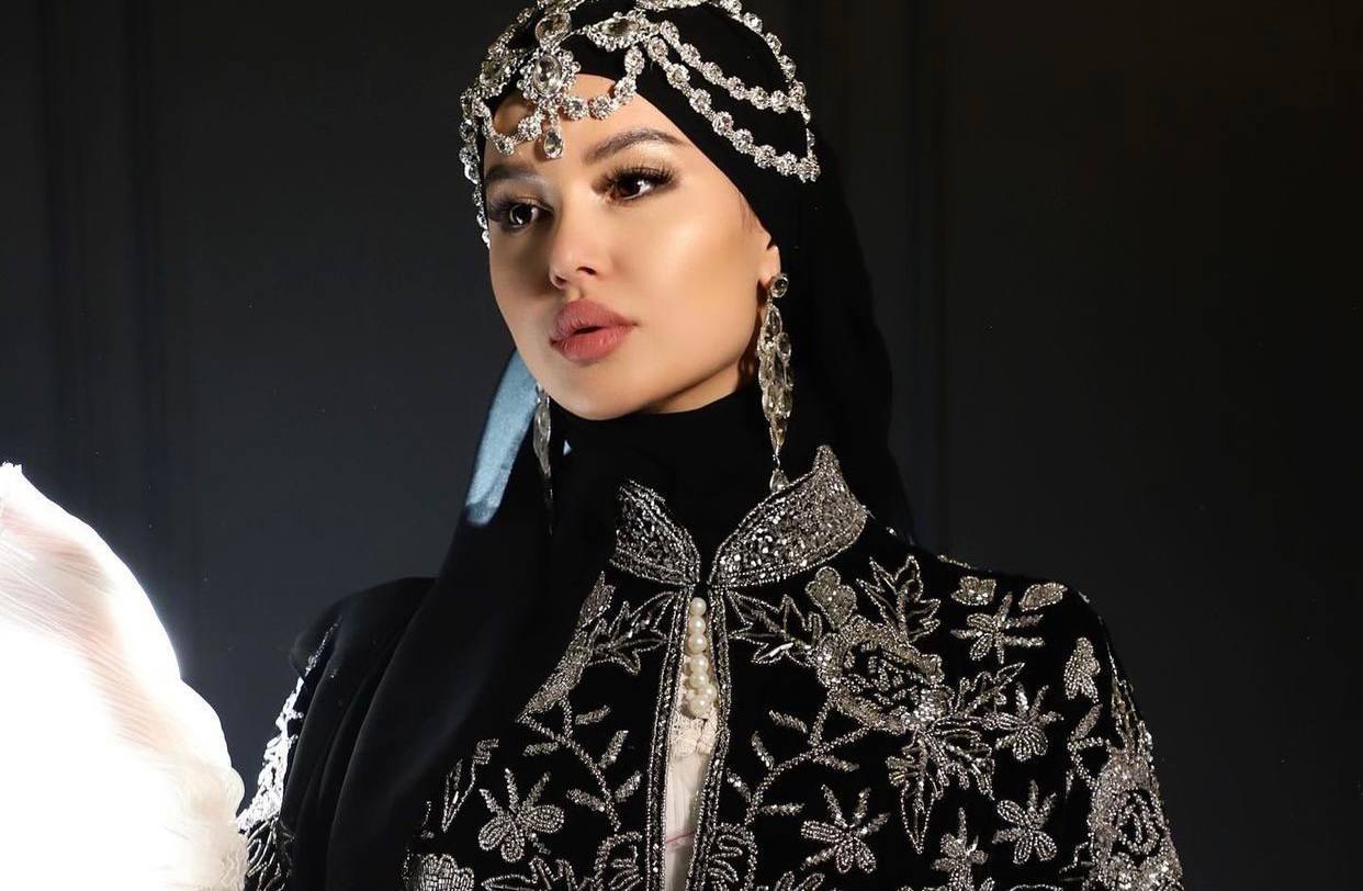 Феруза Норматова ответила на слухи о том, что она надела хиджаб, чтобы выйти замуж - видео