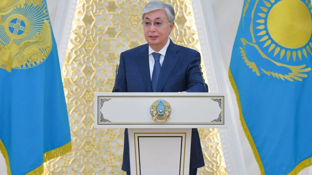 Казахстан отойдет от суперпрезидентской формы правления — Токаев 